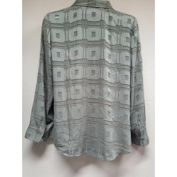 Chico's Womens Size 2 Long Sleeves Button Down Top Embroider Geo Silver Green - Picture 2 of 5